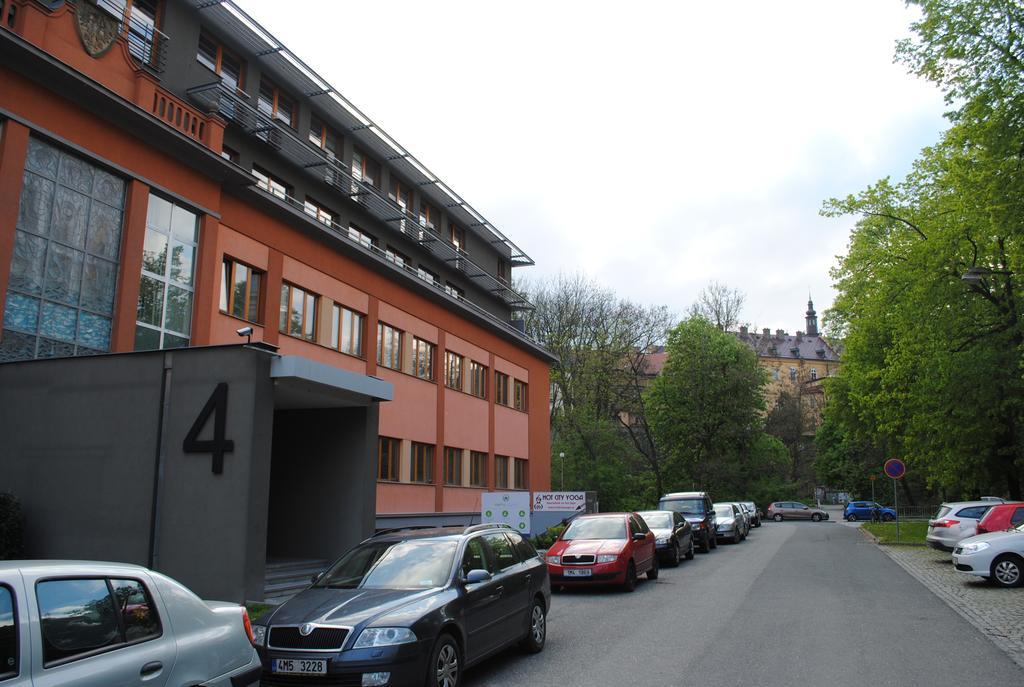 Apartment Centrum + Parking Olomouc Dış mekan fotoğraf