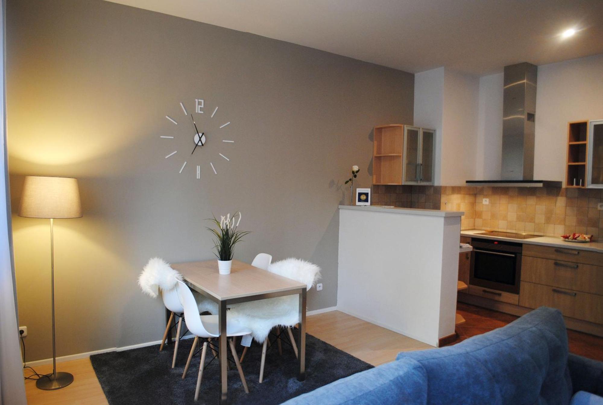 Apartment Centrum + Parking Olomouc Dış mekan fotoğraf